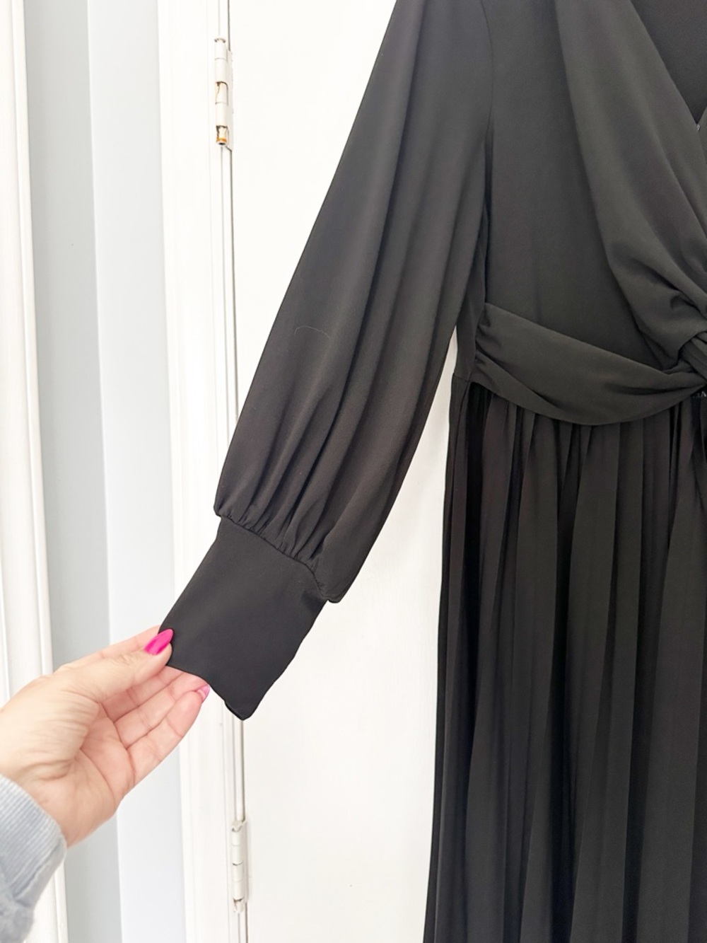 ELOQUII Plus Size Knot Front Pleated Skirt Dress Black 16 - Picture 7 of 11